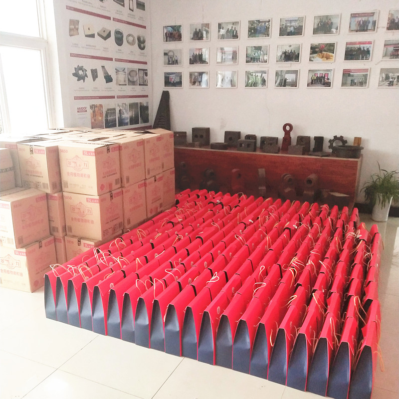 迎中秋，發(fā)禮品！洛陽(yáng)順祥祝大家中秋節(jié)快樂(lè)！